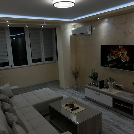 Apartment Trg Lux