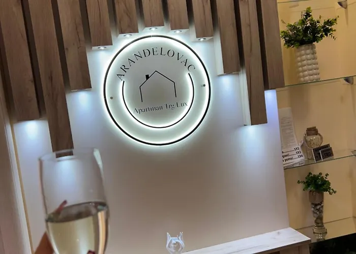 Trg Lux شقة أراندجيلوفاك